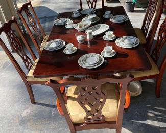 cherry dining room set w/ 6 chairs