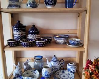 Polish pottery, blus & white pieces