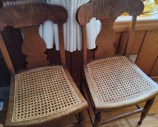 Pair chairs