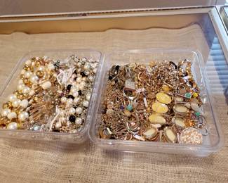 Costume Jewelry, Necklaces