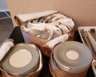 China Set, Castleton China, Lyric Pattern