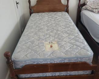 twin bed with mattress