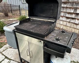 gas grill with cover