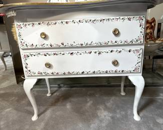 French Provincial Style Hand Painted Vanity Table