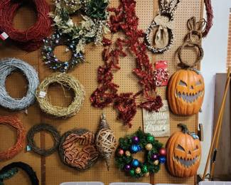 More Holiday Wreaths