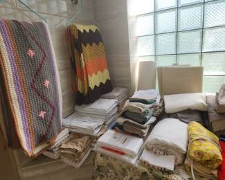 Crochet Blankets - Linens - Towels