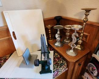 Bow Maker - Pedestals