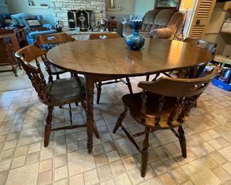 Formica topped wood table with 5 chairs.....