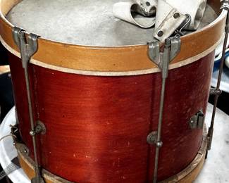 This is a vintage marching sling snare drum! 