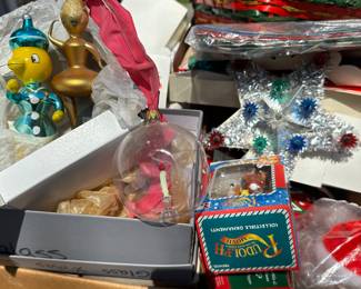 Many vintage Christmas items! (Easter too!)