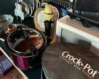 Small kitchen Appliances and such...