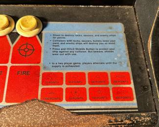 This is a vintage ATARI ASTEROIDS DELUXE ARCADE MACHINE! Great early version!