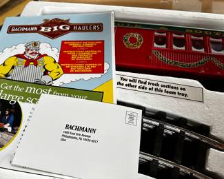 A TERRIFIC BACHMANN BIG HAULERS WONDERLAND FLYER TRAIN SET G Scale - Holiday train set in the original box!