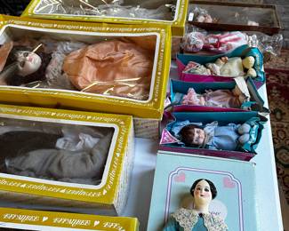 This sale is a doll collectors HEAVEN! Many Effanbee Dolls in their original boxes PLUS many others! 