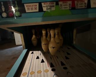 A RARE Midway COBRA Shuffle Alley Bowling Game! Original Puck! Lights up! Cobra Shuffle Alley was produced by Midway Manufacturing Co. in 1967.