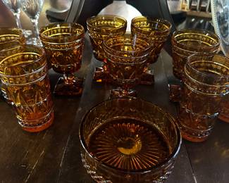 10 pieces of Vintage Amber Glassware! 5 pieces are footed! 