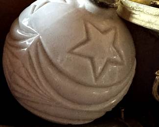 A stunning 1930's lighting rod bulb! 