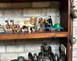 MANY heavy cast metal pieces! Lots of BANKS and animals. 