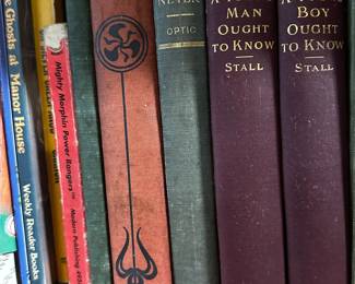 We have started moving stuff around and taking a peek into the dozens of totes/boxes waiting for us! Here are a few pics of the excellent treasures you can expect from this fantastic Fostoria estate sale!