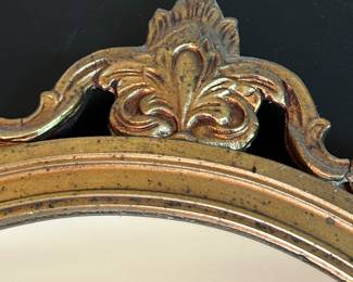 Lovely oval mirror! 