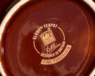 We have started moving stuff around and taking a peek into the dozens of totes/boxes waiting for us! Here are a few pics of the excellent treasures you can expect from this fantastic Fostoria estate sale!