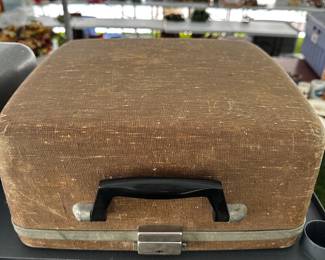 Another fantastic vintage typewriter! This one is a ROYAL Aristocrat! Even has its original manual! 