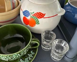 Lots of HULL and other great vintage heavy pottery pieces! Usable and decorative! 