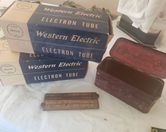 Western Electron Tube in box