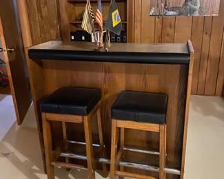 GREAT BAR FOR SMALL SPACE