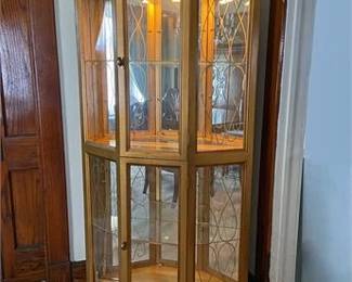 Lighted Curio Display Cabinet 