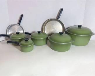 Club Avocado Green Cookware Collection