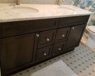 Double bath vanity detail