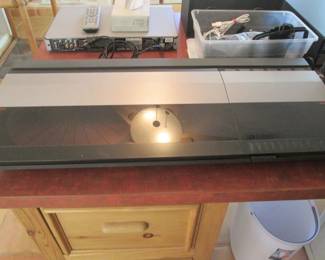 Bang & Olufsen Turntable, Beocenter 2200