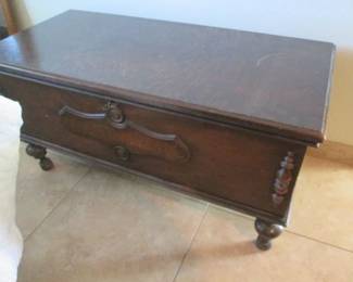 Lane Cedar Chest
