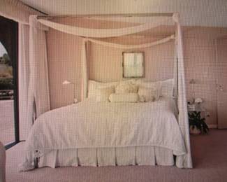 King Size Canopy Bed, 7' X 7' X 7'