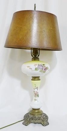 4034 - Vintage painted 26" tall lamp

