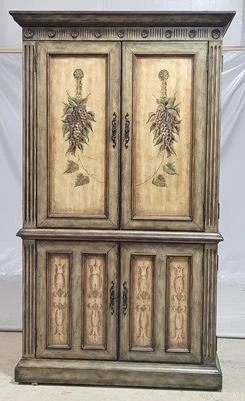 1054 - Paint decorated cabinet, 83 s 45 x 27
