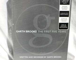 7733 - Garth Brooks Limited Edition CD Box Set - New
