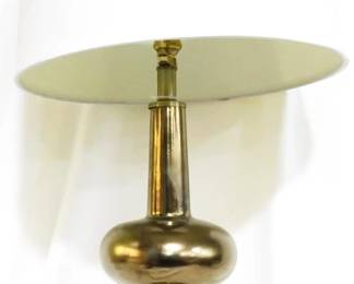 4138 - Wildwood decorative 32" lamp
