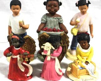 7461 - 6pc Assorted Figurines
