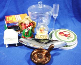 7526 - Lot of Assorted Items
