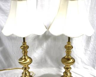 7486 - 2pc Set of Lamps 32" Tall
