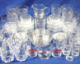 7697 - Lot of Assorted Glass Items

