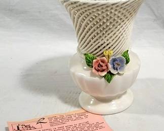 7600 - Levante Basketweave Vase w/Paperwork 6.25" Tall

