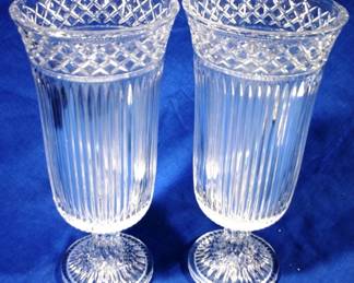 7440 - 2pc Glass Vases 4" x 6"
