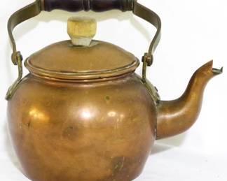 4200 - Vintage copper teapot, 6" Made in Portugal
