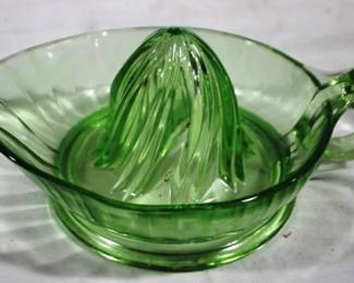 7458 - Green Glass Juicer 8" Round
