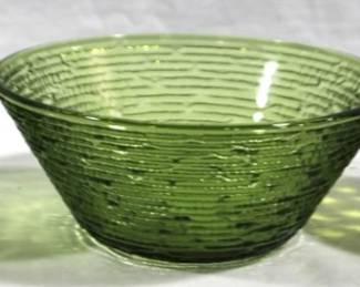 7427 - 3pc Lot of Green Glass Bowls
