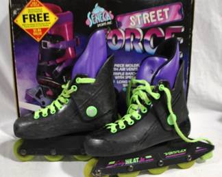 7542 - Vanflex City Heat Jr. Roller Skates w/Box
