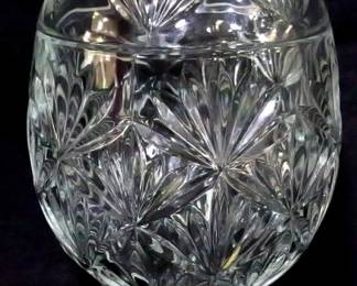 4050 - Pressed glass covered jar, egg shape 8.5"
